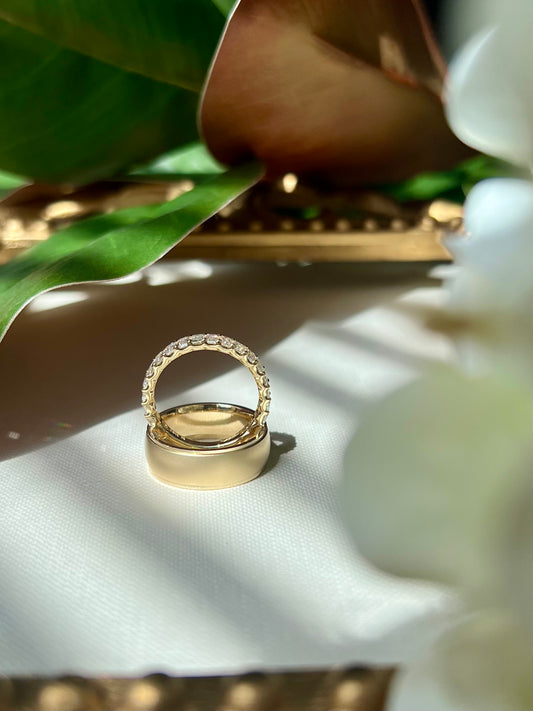 Custom men’s 14kt yg wedding band with brushed finish